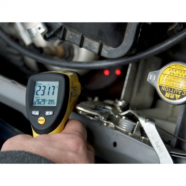 Infrared laser thermometer (-50°C to 1000°C) for accurate non-contact measurement | Baltic Diag